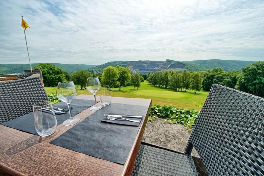 Le Logis Des Chenes, Superbe Bungalow Dans Quartier Residentiel Proche De Namur Вепьон Экстерьер фото