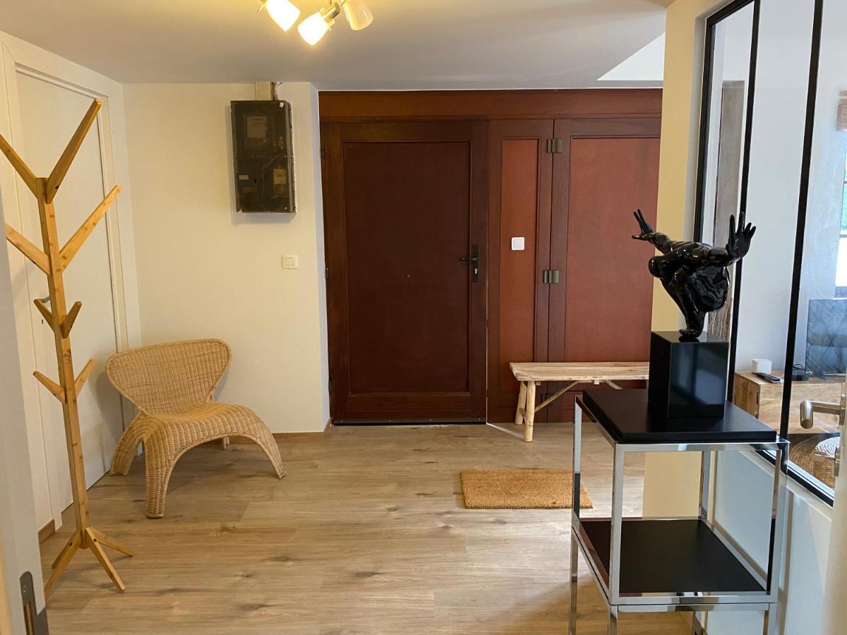 Le Logis Des Chenes, Superbe Bungalow Dans Quartier Residentiel Proche De Namur Вепьон Экстерьер фото
